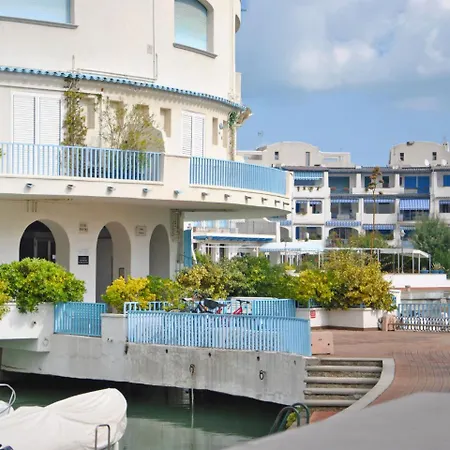 Apartment Locazione Turistica Portoverde.1 *