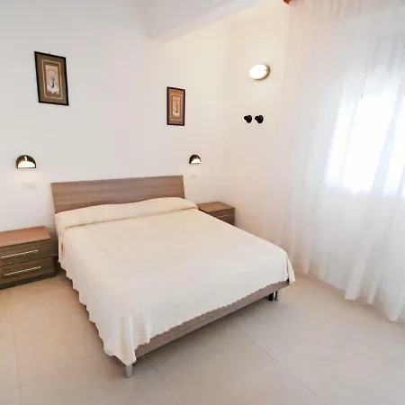 Apartment Locazione Turistica Portoverde.1 *